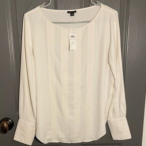 NWT Ann Taylor Classic Cream/White Blouse - Perfect, Simple and Elegant! Small